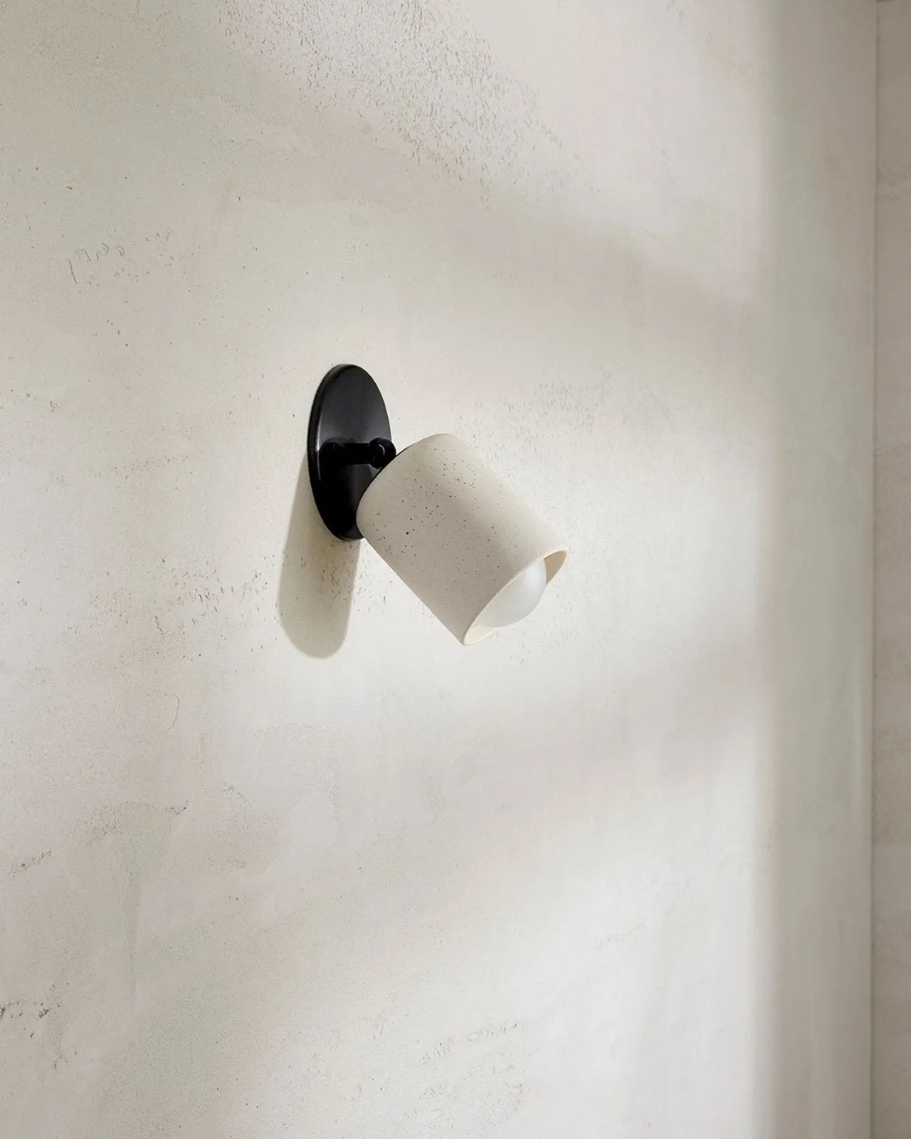 Ceramic Short Adjustable Wall Light | Vanilla Bean & Black | SALE