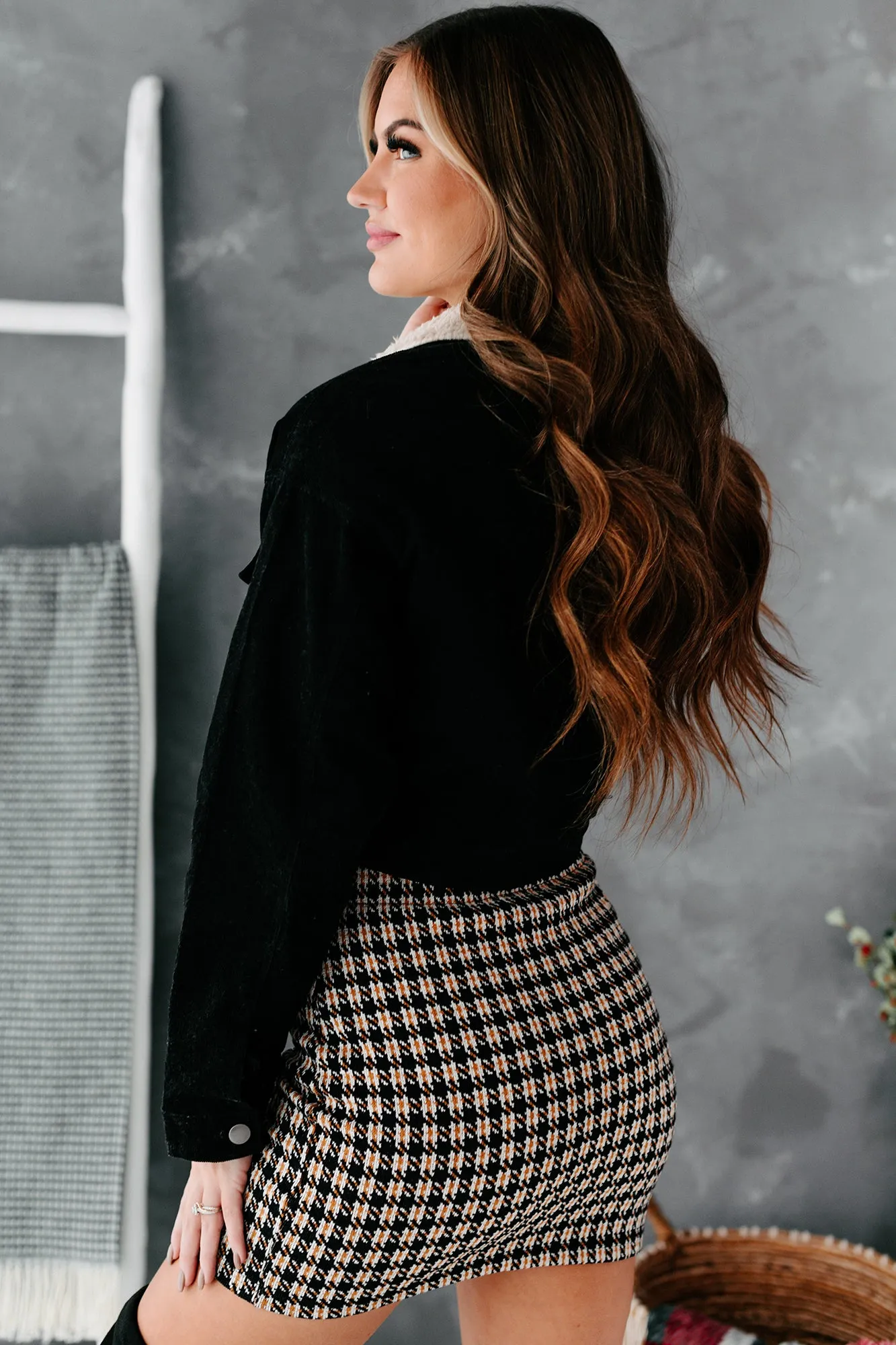 Corduroy Cutie Cropped Sherpa Lined Corduroy Jacket (Black)