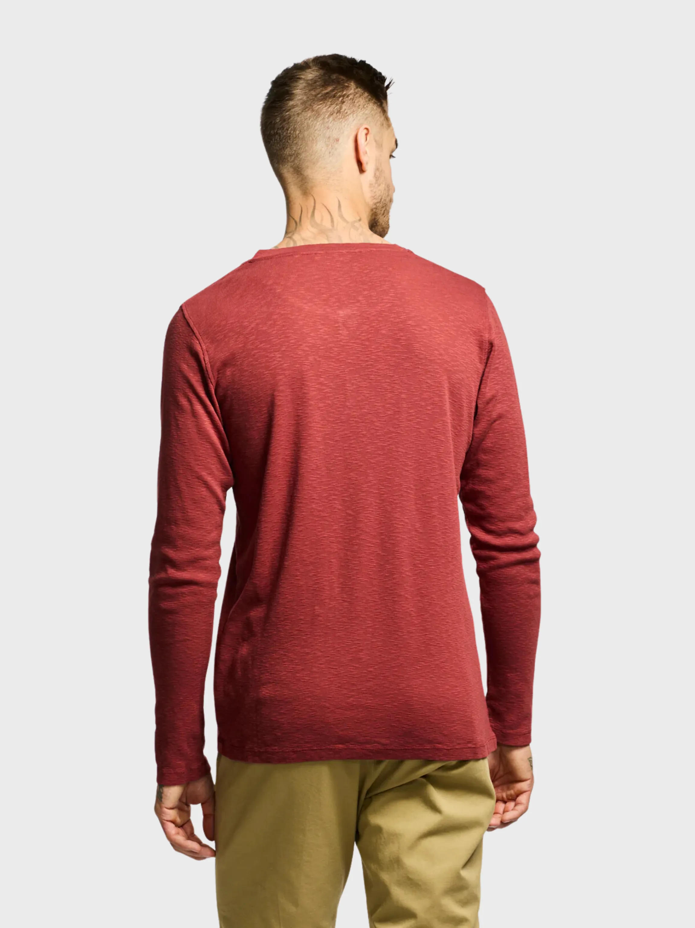 Easy Mondays T Shirt LS Henley Slub Brick