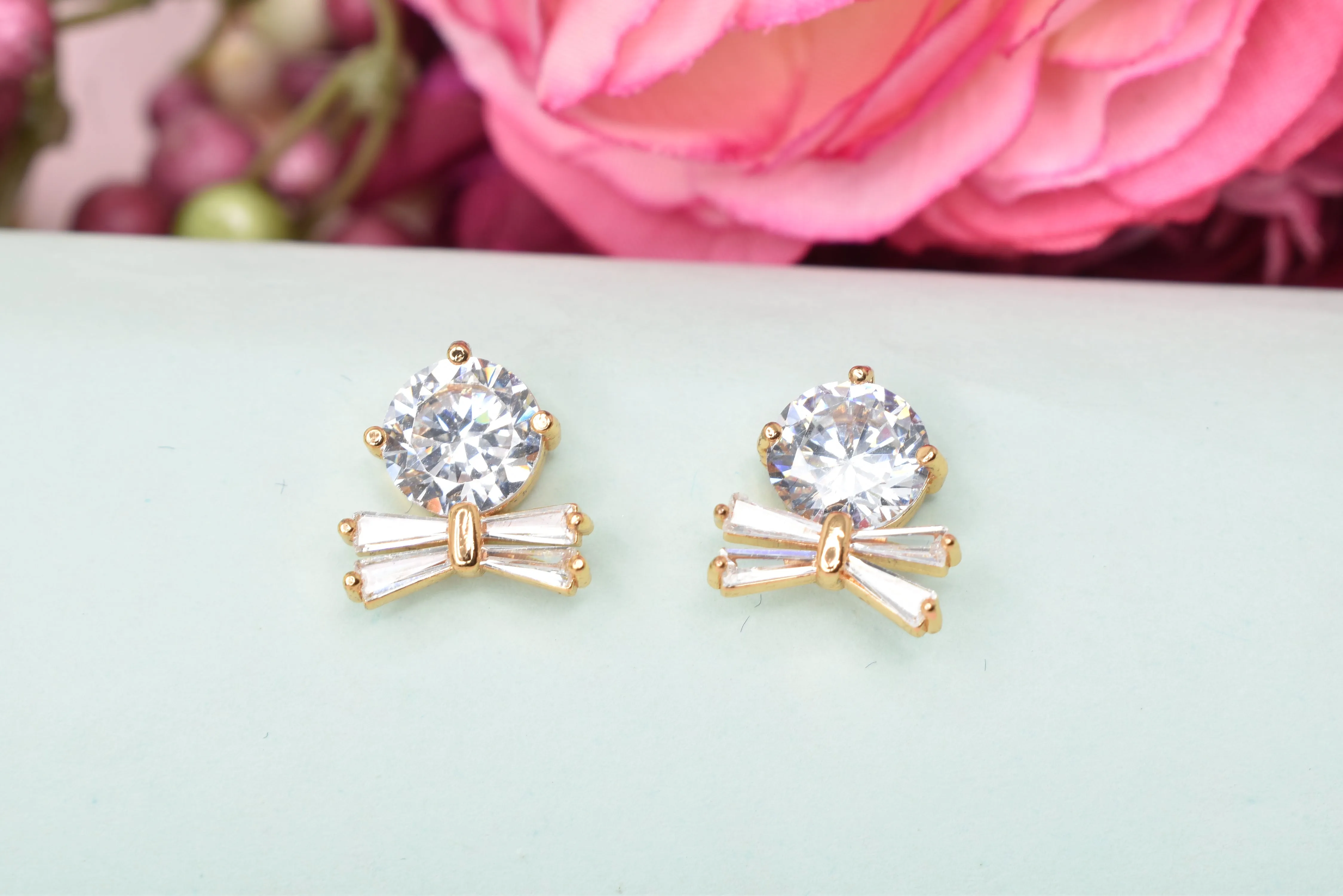 Elegant Rose Gold Studs: Classic Timeless Sparkle