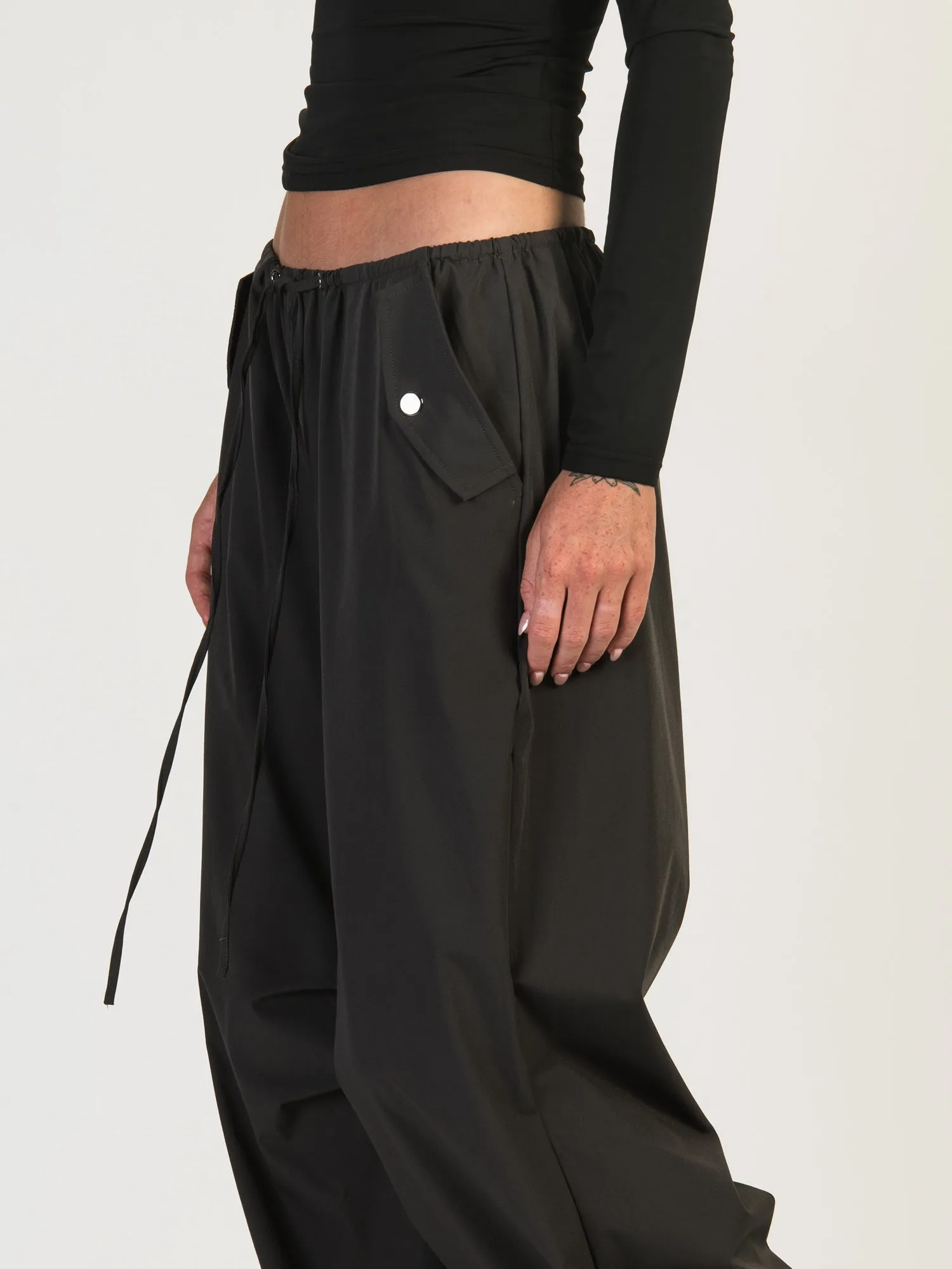PRINCESS POLLY SNOW PARACHUTE PANTS