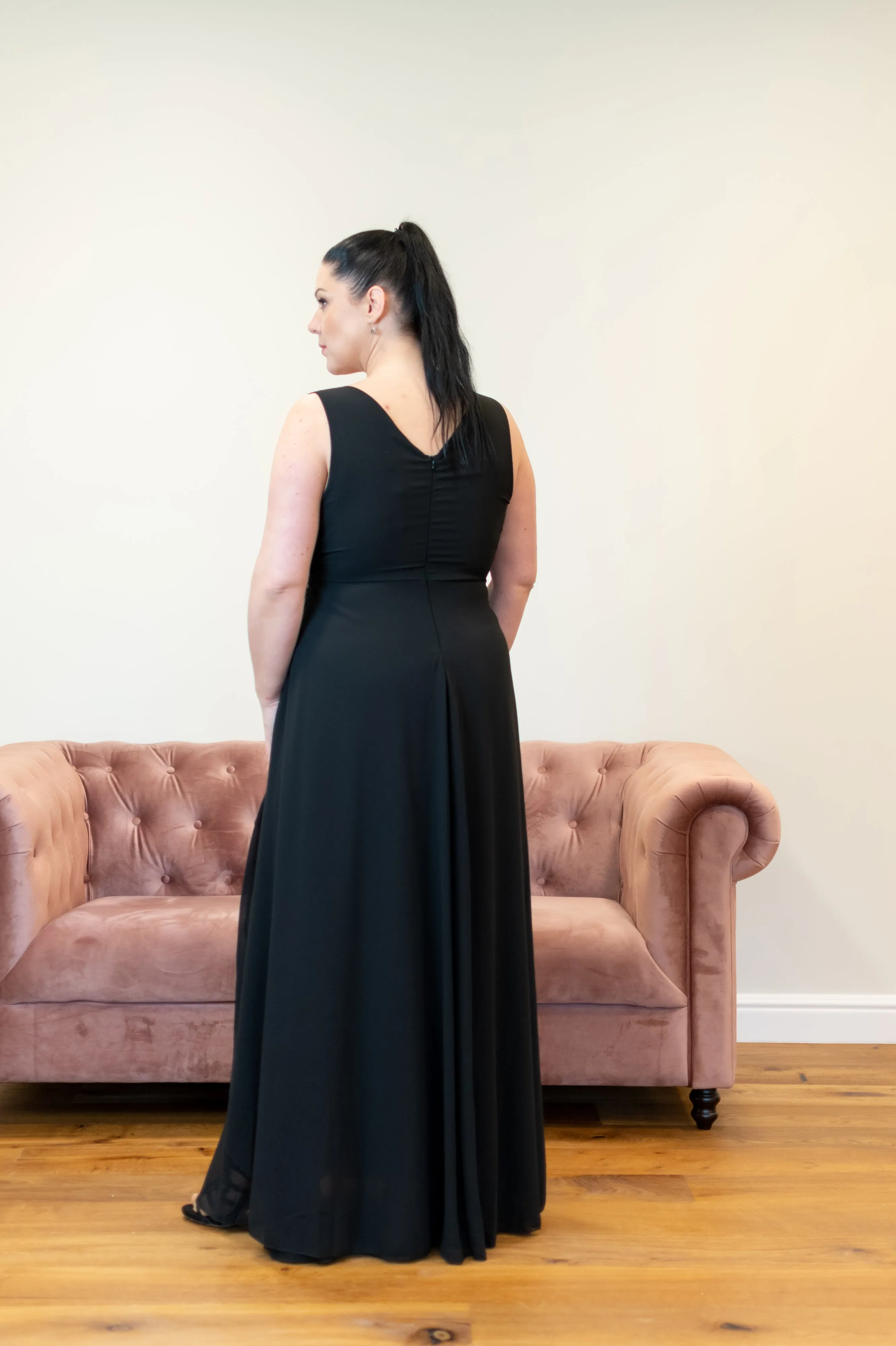 Timeless Beauty Dress - Black Queen Size