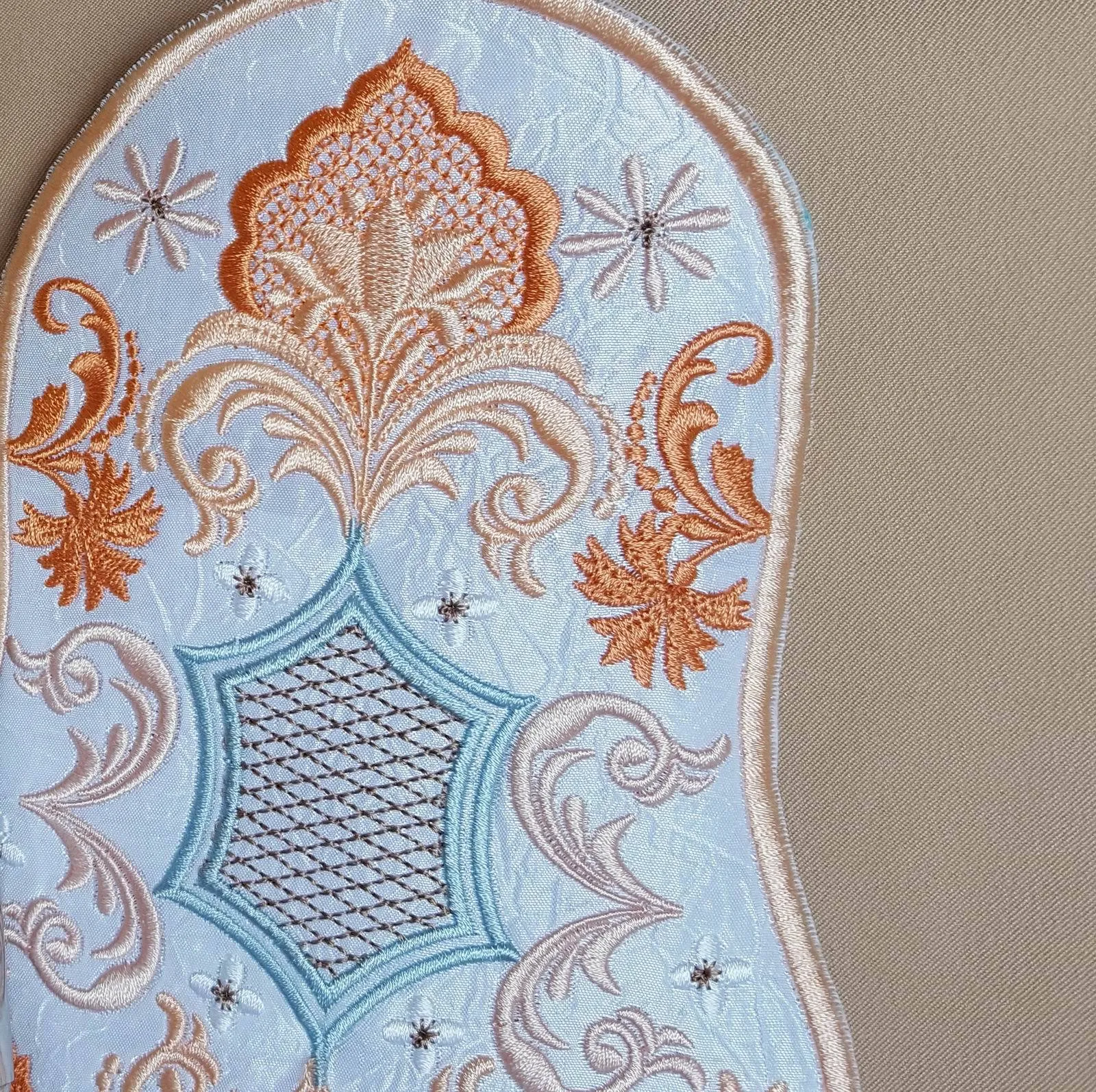Timeless Era Oven Mitt