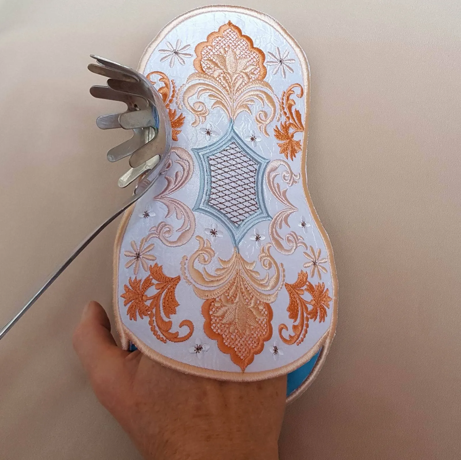 Timeless Era Oven Mitt