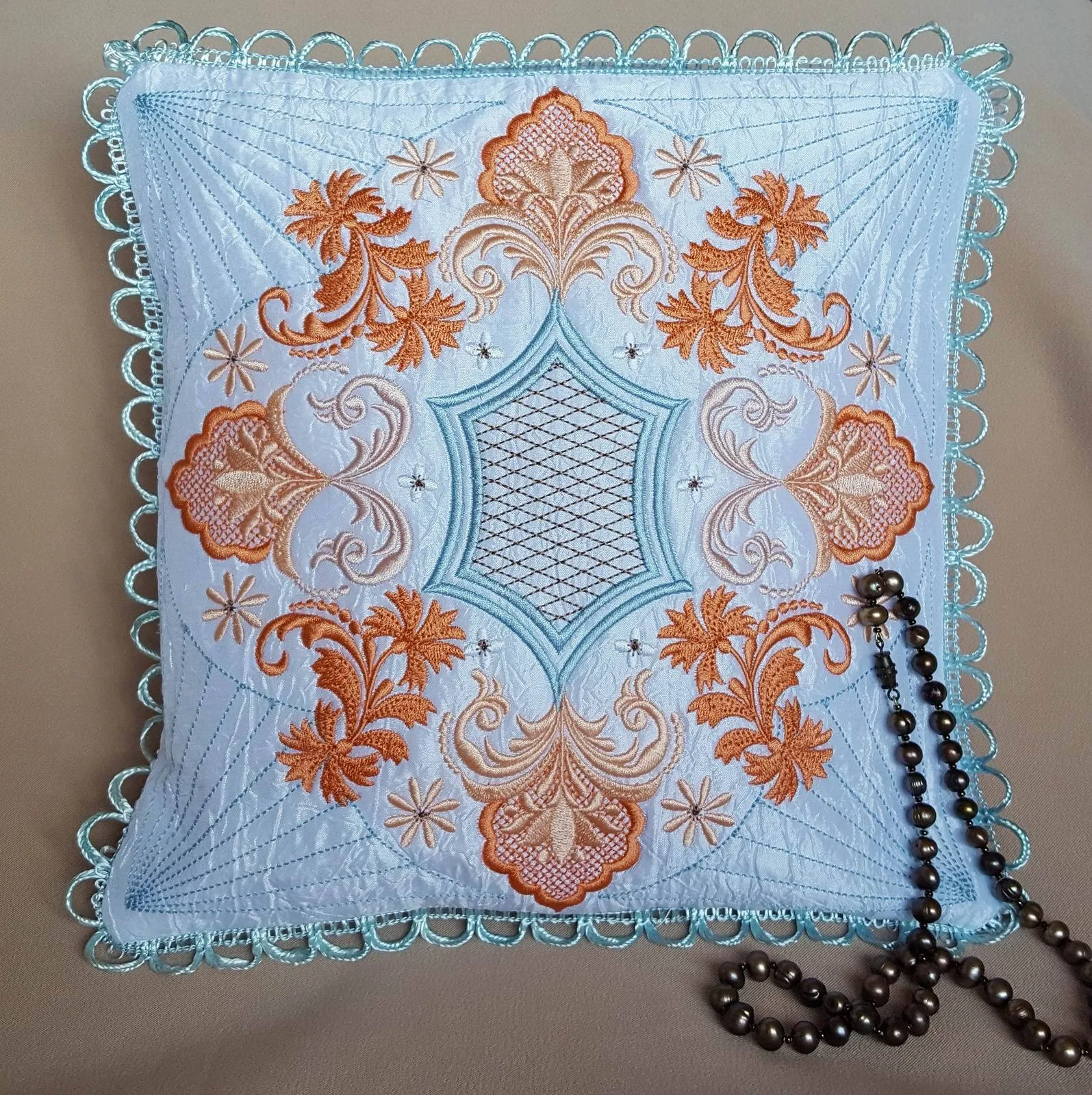 Timeless Era Pillow Quilt Combo