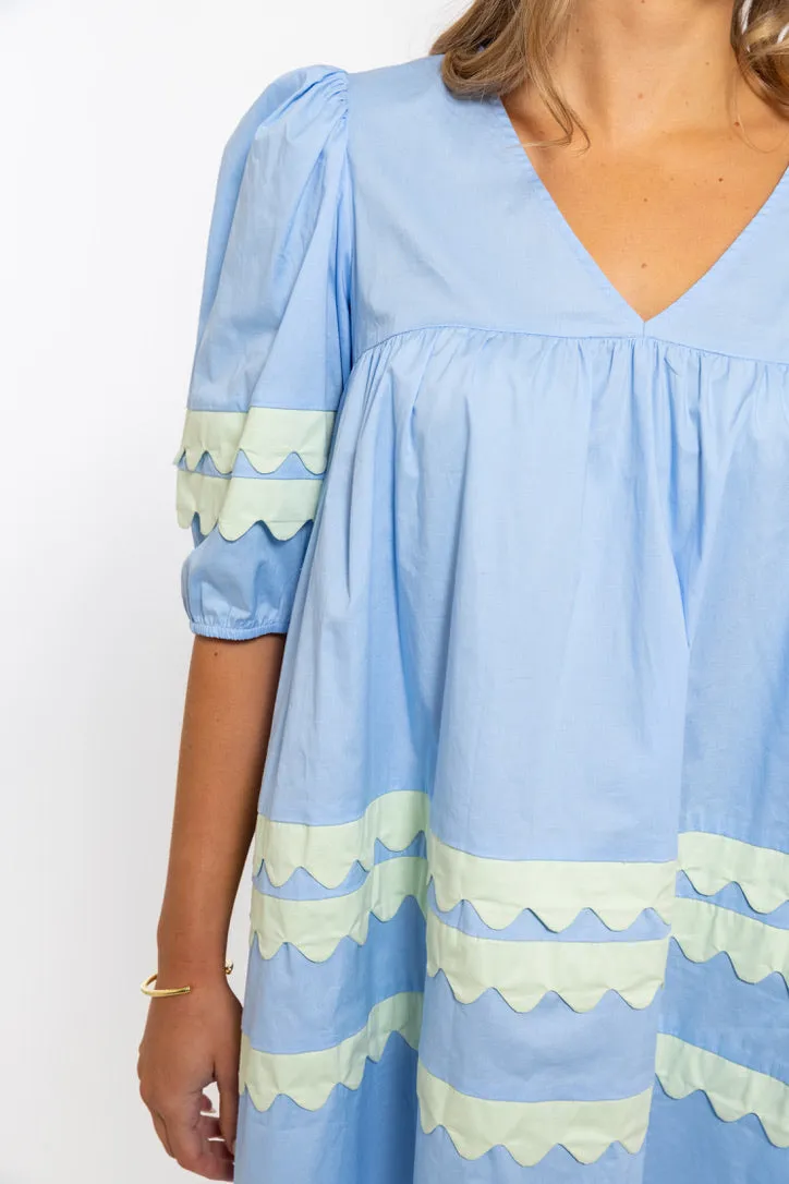 Vneck Scallop Puff Sleeve Dress